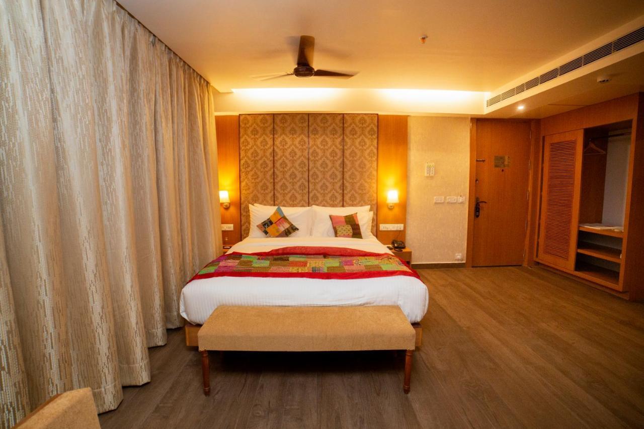 Abhyagama Hotel ดีกา ภายนอก รูปภาพ