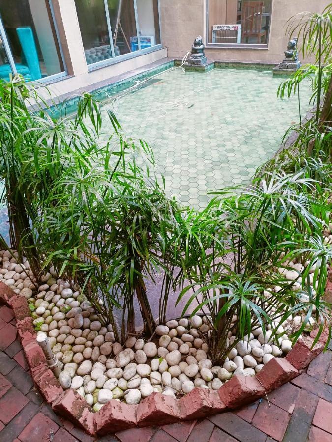 Abhyagama Hotel ดีกา ภายนอก รูปภาพ