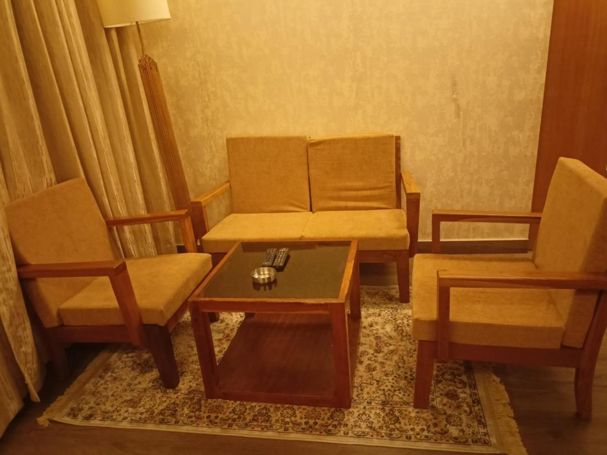 Abhyagama Hotel ดีกา ภายนอก รูปภาพ